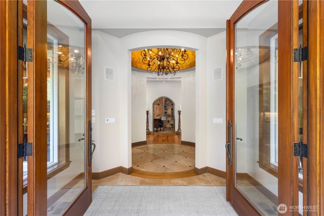 905 250th Avenue NE, Sammamish, WA 98074