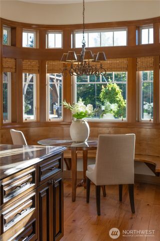 905 250th Avenue NE, Sammamish, WA 98074
