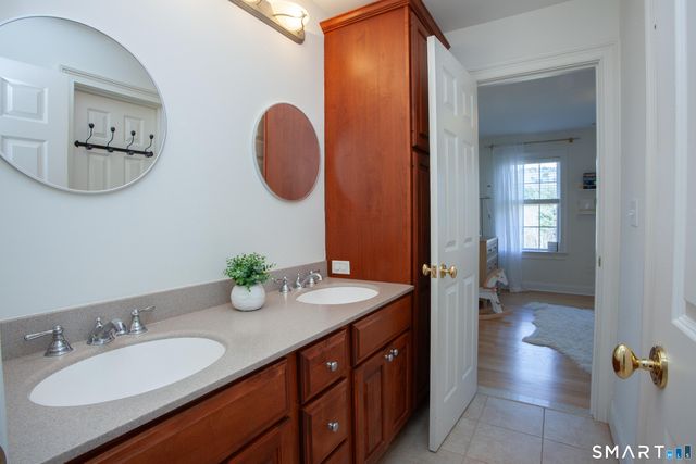 679 Cherry Brook Road, Canton, CT 06019