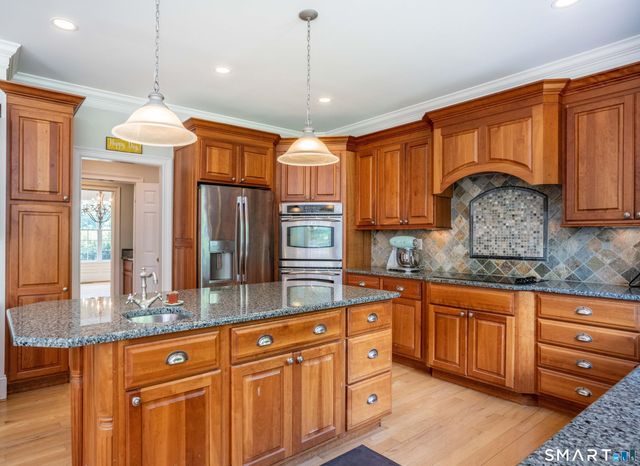 679 Cherry Brook Road, Canton, CT 06019