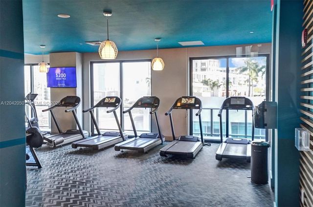 121 NE 34th Street 2205, Miami, FL 33137