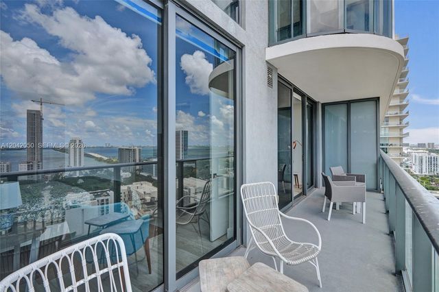 121 NE 34th Street 2205, Miami, FL 33137