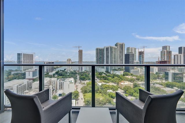 121 NE 34th Street 2205, Miami, FL 33137