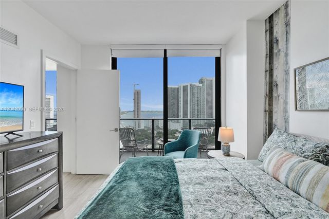121 NE 34th Street 2205, Miami, FL 33137