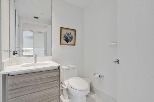 121 NE 34th Street 2205, Miami, FL 33137