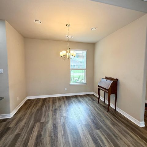 141 Majestic Oak Circle, Lake Jackson, TX 77566