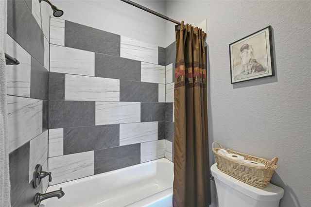 19908 Victoria Chase RD, Lago Vista, TX 78645