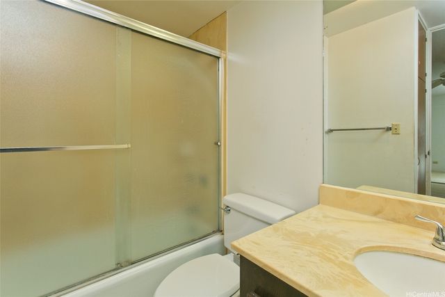 1114 Wilder Avenue 207, Honolulu, HI 96822