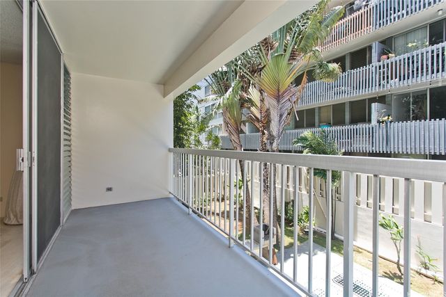 1114 Wilder Avenue 207, Honolulu, HI 96822
