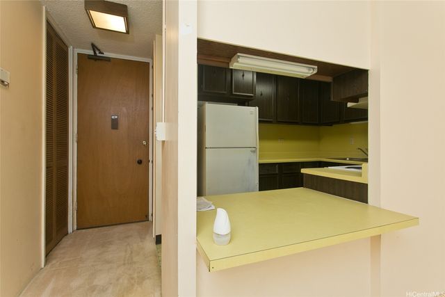 1114 Wilder Avenue 207, Honolulu, HI 96822