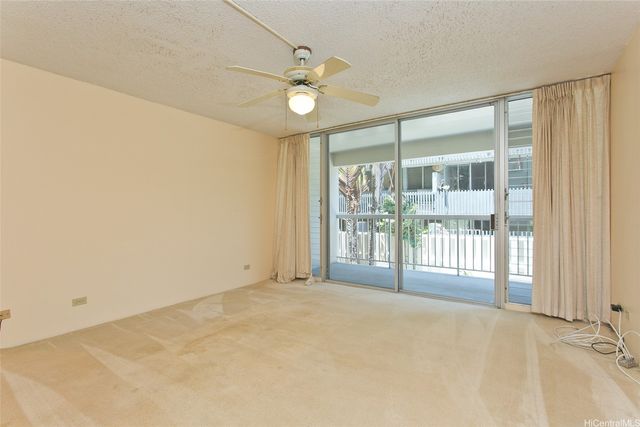 1114 Wilder Avenue 207, Honolulu, HI 96822