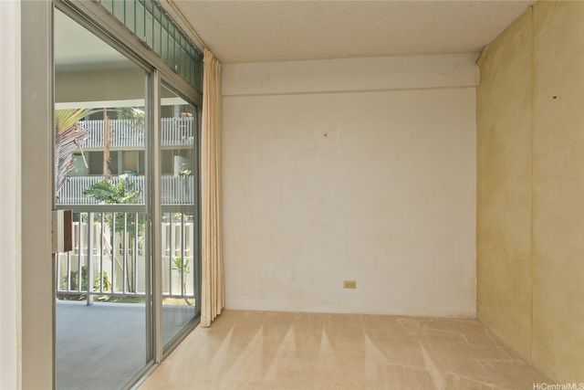 1114 Wilder Avenue 207, Honolulu, HI 96822