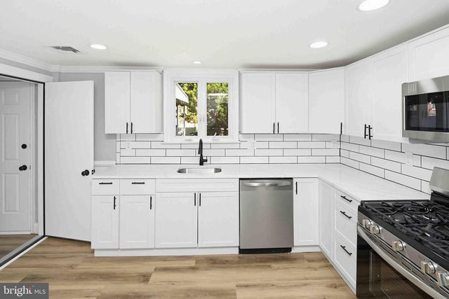532 LINDSAY ST, Ridley Park, PA 19078