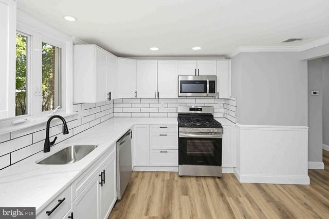 532 LINDSAY ST, Ridley Park, PA 19078