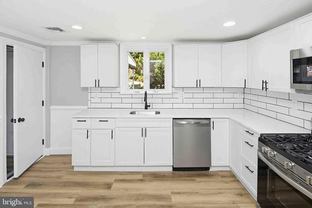 532 LINDSAY ST, Ridley Park, PA 19078