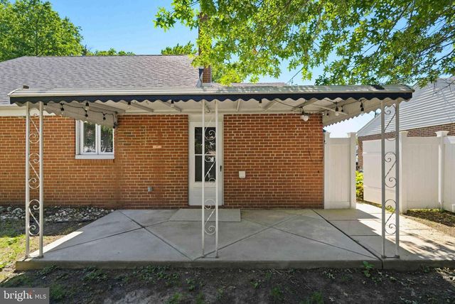 532 LINDSAY ST, Ridley Park, PA 19078