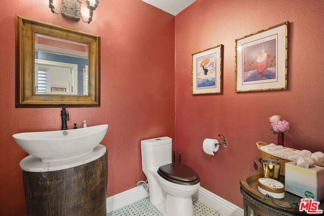 4544 Tobias Avenue, Sherman Oaks, CA 91403