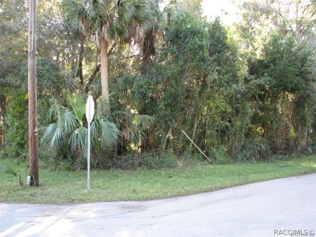935 NE 5th Avenue, Crystal River, FL 34428