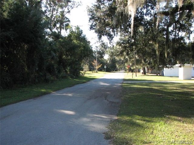 935 NE 5th Avenue, Crystal River, FL 34428