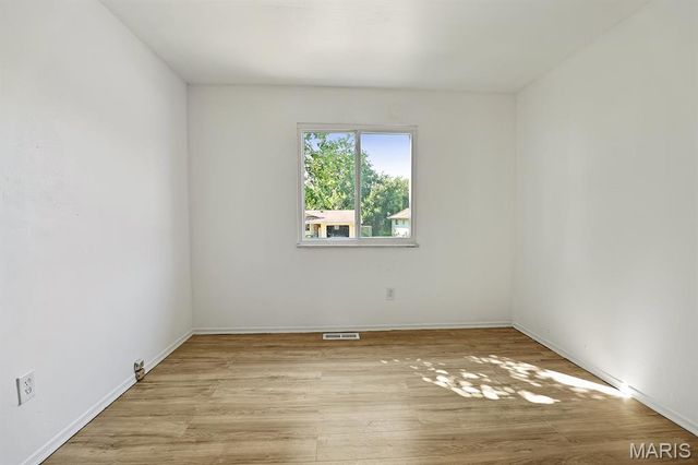 3225 Chicory Creek Lane, Florissant, MO 63031