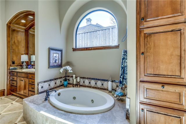 4927 Oak Knoll Lane, Frisco, TX 75034