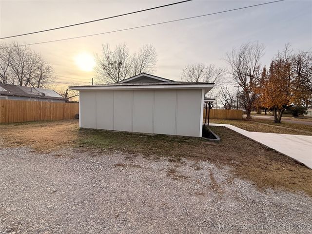 606 N Broadway Avenue, Haskell, OK 74436