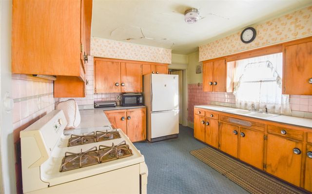 141 S Snow Prairie Road, Coldwater, MI 49036