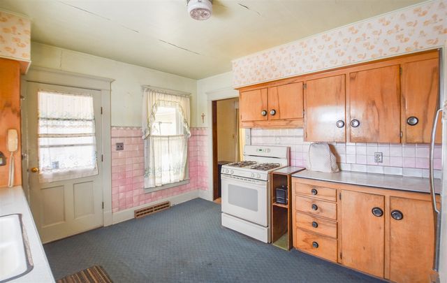 141 S Snow Prairie Road, Coldwater, MI 49036