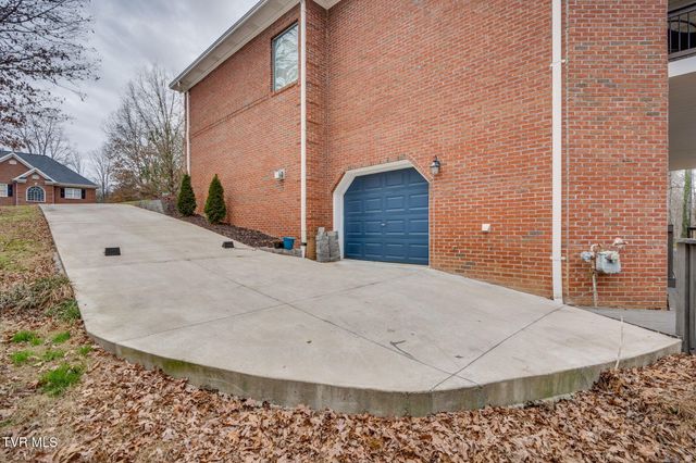 1817 Buckingham Court, Kingsport, TN 37660