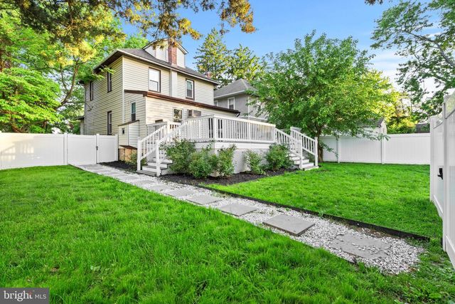 913 10TH AVE, Prospect Park, PA 19076