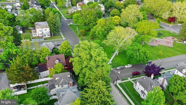 913 10TH AVE, Prospect Park, PA 19076