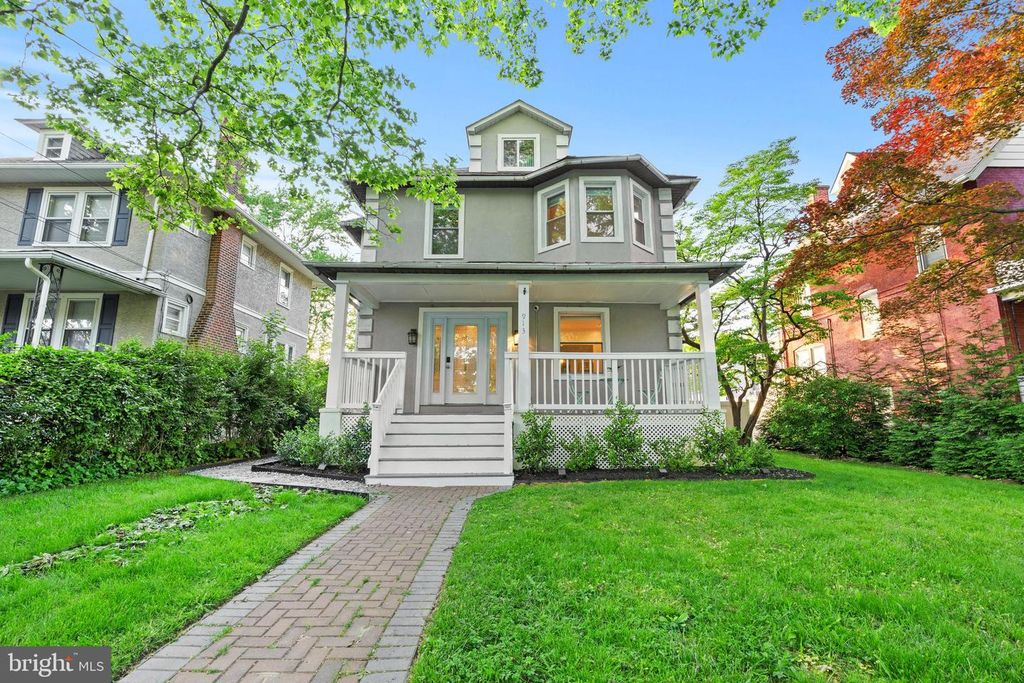 913 10TH AVE, Prospect Park, PA 19076
