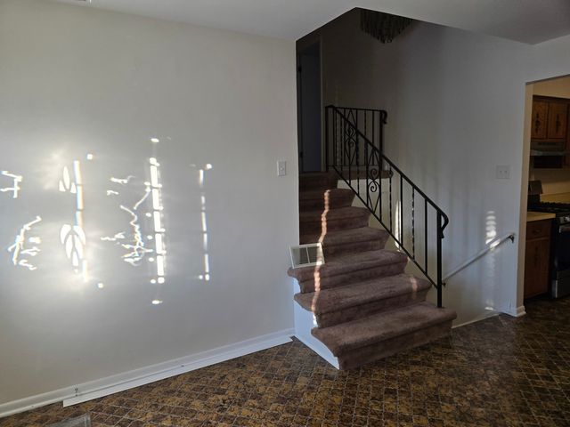 17331 Wausau Court, South Holland, IL 60473