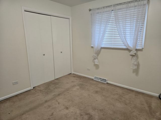 17331 Wausau Court, South Holland, IL 60473