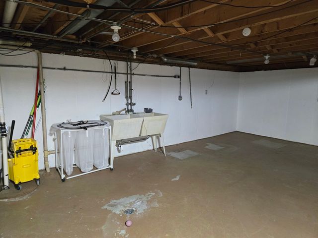 17331 Wausau Court, South Holland, IL 60473