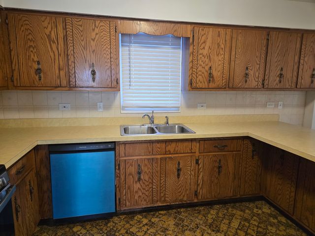 17331 Wausau Court, South Holland, IL 60473