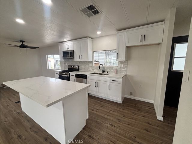 200 San Bernardino Ave. 46, Rialto, CA 92376