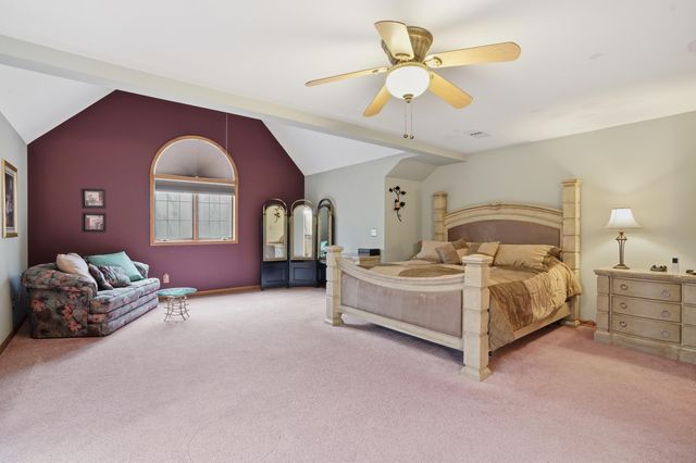 704 W Us Hwy 30, Valparaiso, IN 46385