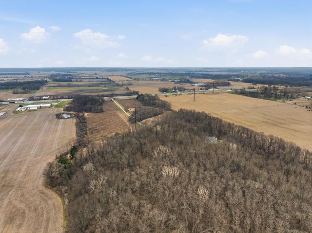 704 W Us Hwy 30, Valparaiso, IN 46385