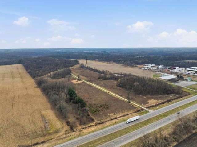 704 W Us Hwy 30, Valparaiso, IN 46385