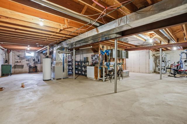 704 W Us Hwy 30, Valparaiso, IN 46385