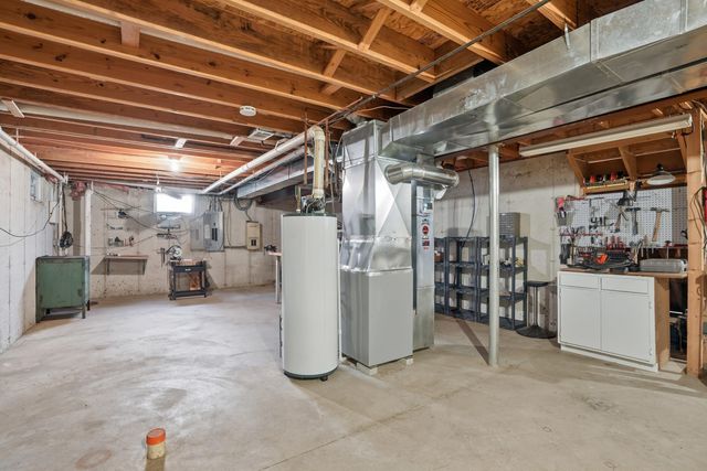 704 W Us Hwy 30, Valparaiso, IN 46385