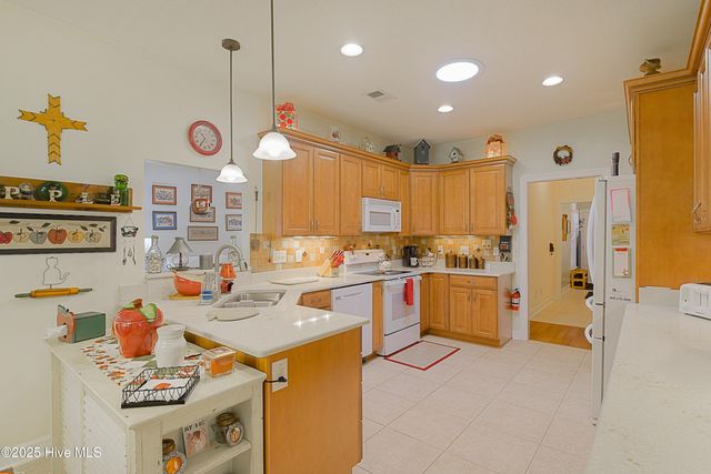 606 Lathrop Court, Calabash, NC 28467