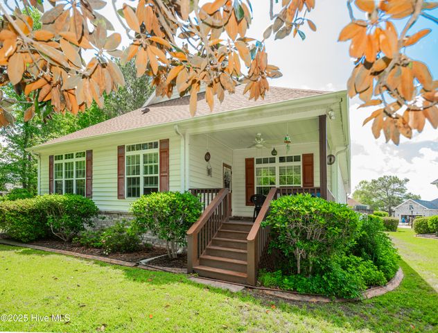 606 Lathrop Court, Calabash, NC 28467
