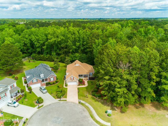 606 Lathrop Court, Calabash, NC 28467