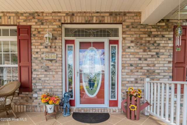 606 Lathrop Court, Calabash, NC 28467