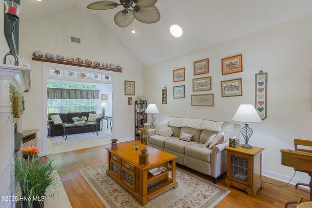 606 Lathrop Court, Calabash, NC 28467