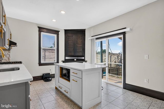 1 OAKVIEW AVE, Cherry Hill, NJ 08002