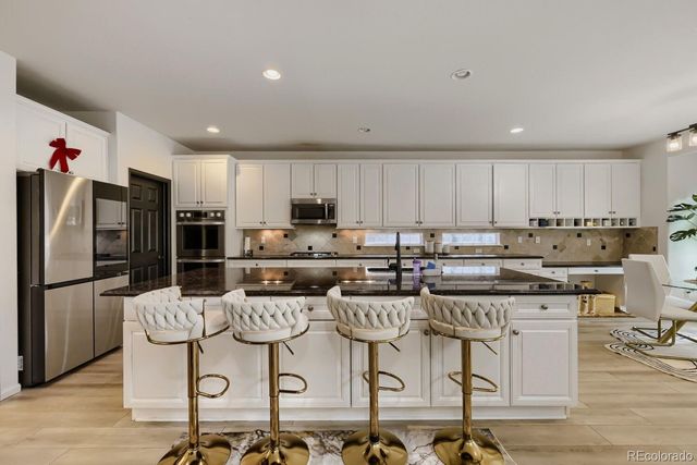 6381 S Patsburg Court, Aurora, CO 80016