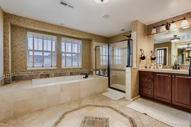 6381 S Patsburg Court, Aurora, CO 80016